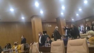 Böyle susturulmuş! AKPli belediyedeki skandalların ardından gelen istifada şok görüntüler ortaya çıktı
