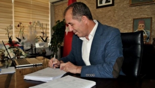 AKP'li başkanın istifası istendi