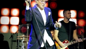 Egemen Mustafa Şener işlettiği Double Tree By Hiltonda Grigory Leps,Belarus Minskte Muhteşem Bir Konser Verdi