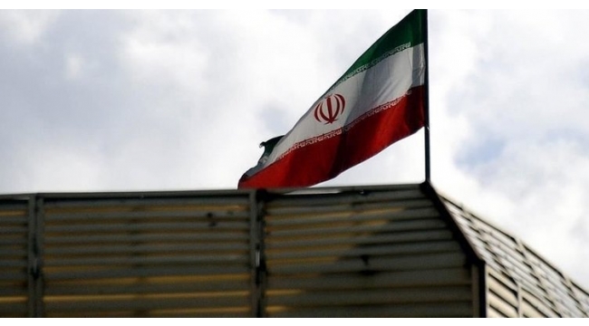İran'da türbeye silahlı saldırı: En az 15 ölü