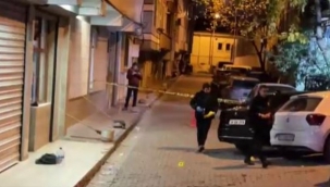 Motosikletli maskeli saldırganlardan İstanbul'da kahvehaneye silahlı saldırı: 1'i ağır 3 yaralı