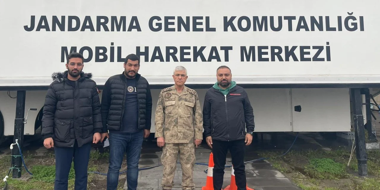 Alattin Çakıcı'nın danışmanı Jandarma Genel Komutanı ile fotoğraf çektirip paylaştı
