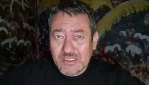 Gazeteci Serdar Akinan gözaltına alındığını duyurdu 